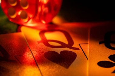 bzzz মোবাইল অ্যাপ ইন্টারফেস সব ডিভাইসে